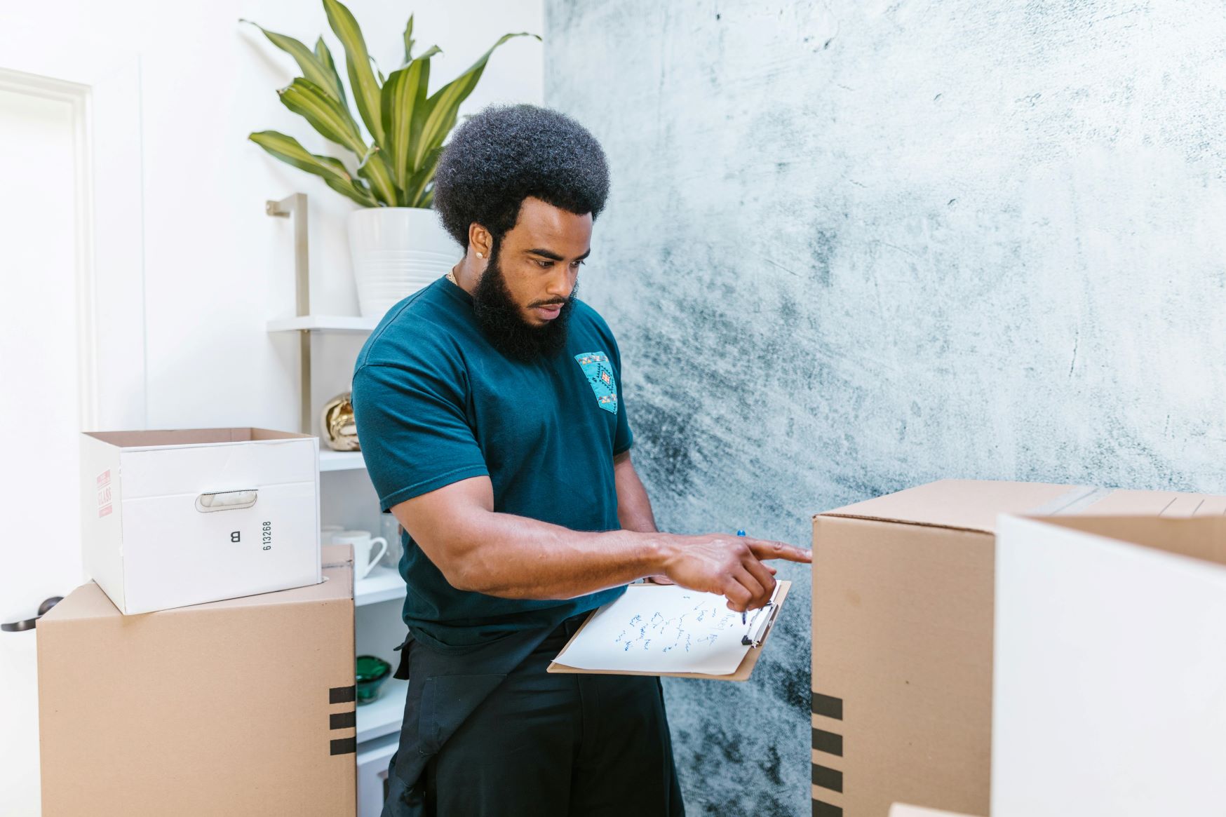 mover writing on a clipboard